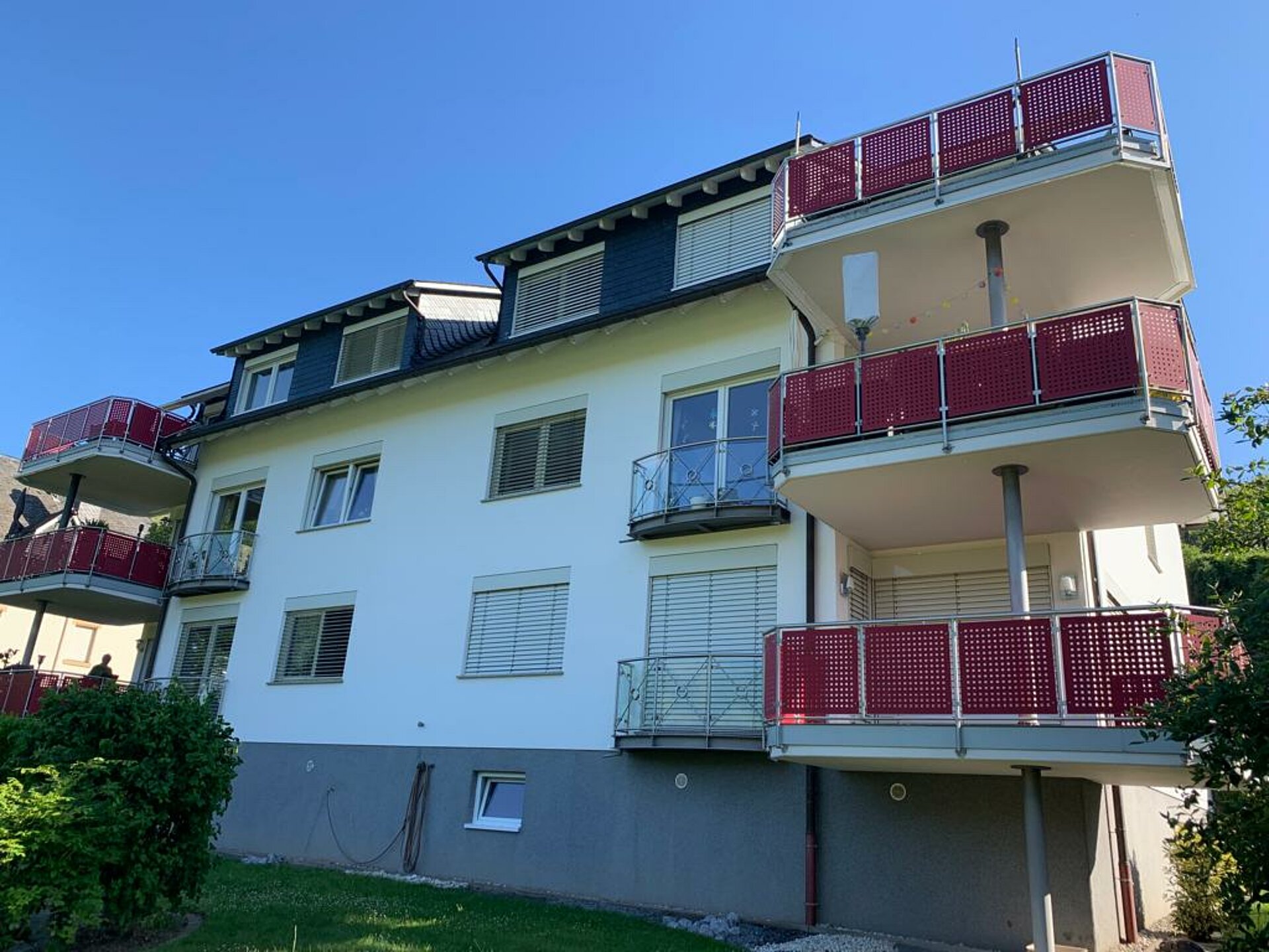 Rückseite des Hauses - Wohnung rechts unten