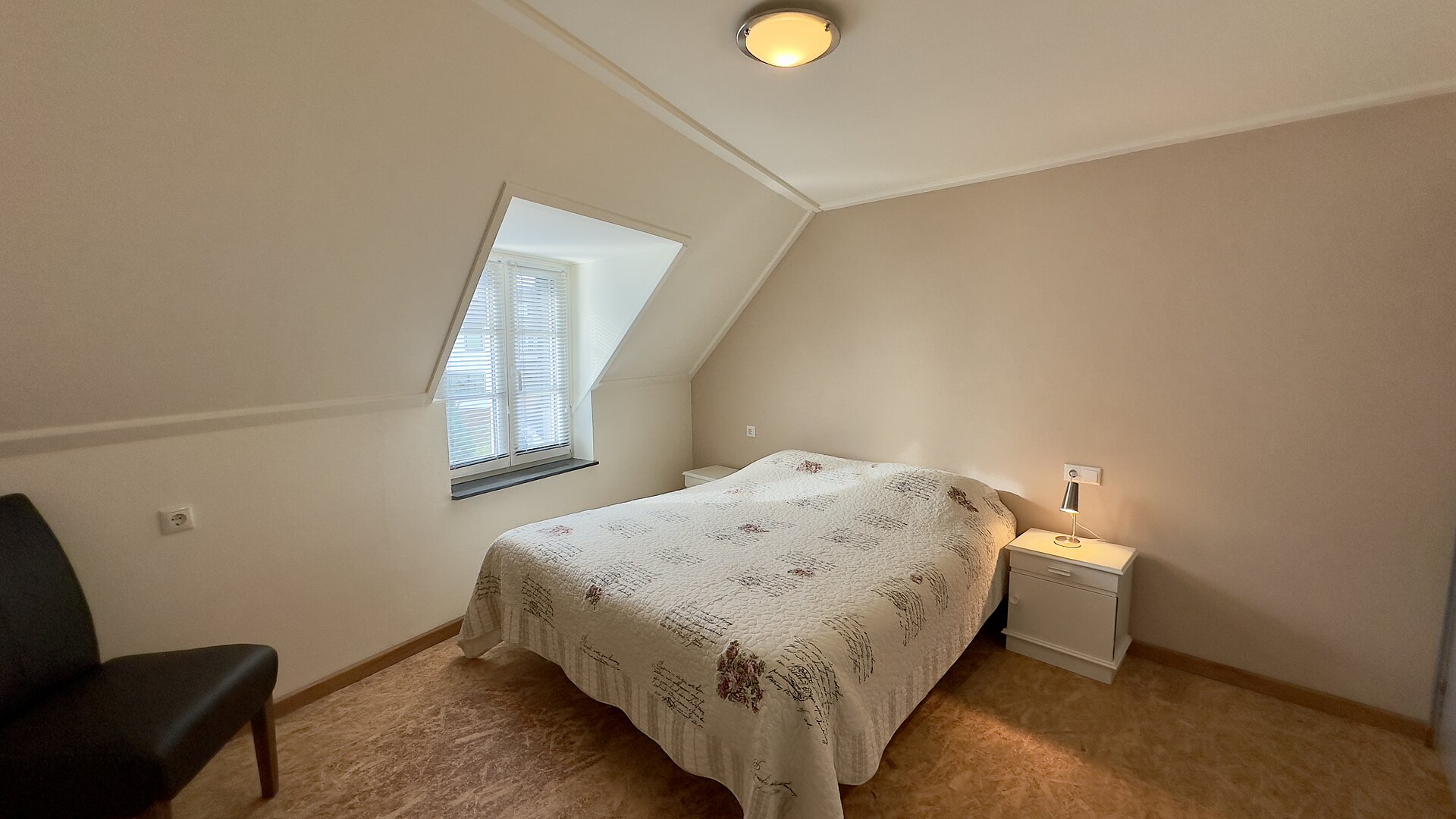 Schlafzimmer in separater Einheit 