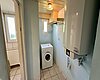 Badezimmer und HWR im EG
