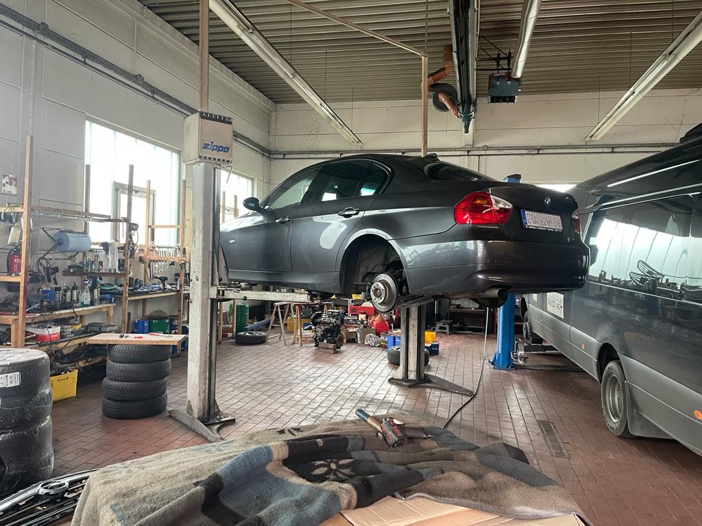 Werkstatt - Hebebühne